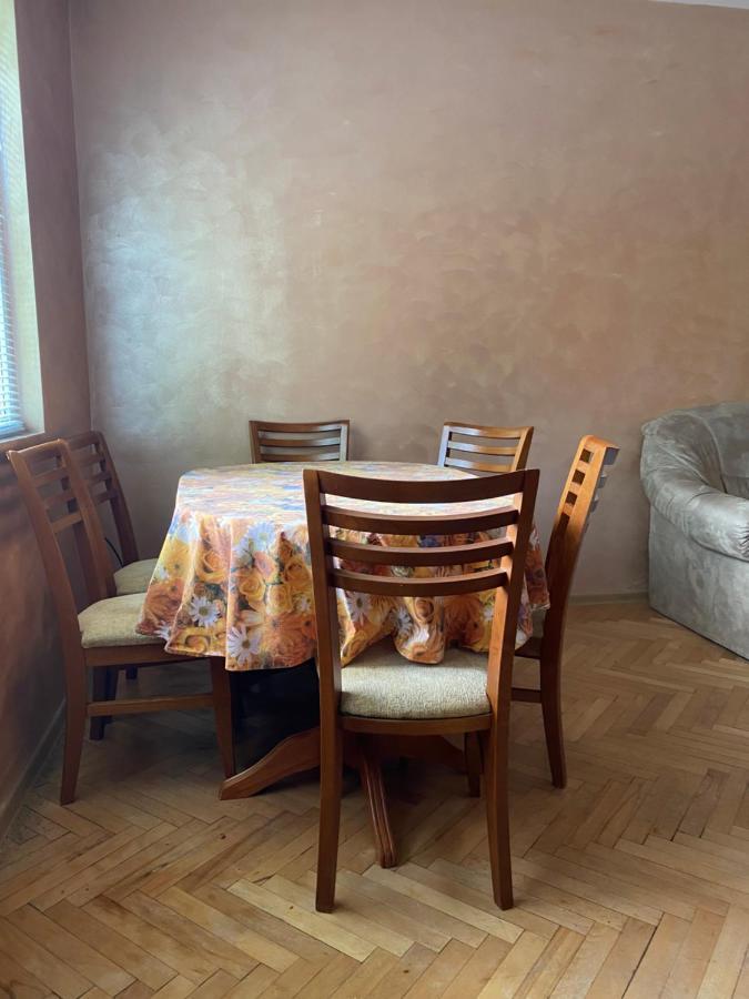 Апартамент Мидия Енос Русе Apartment Luaran gambar